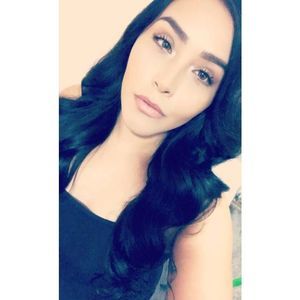 Meet your Posher, Daniela